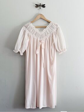 Vintage Coquette Pale Pink Puff Sleeve Nightgown